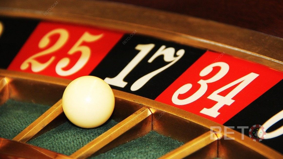 Al jugar a la ruleta en línea, planifique con la mejor estrategia de apuestas de ruleta para ganar a lo grande