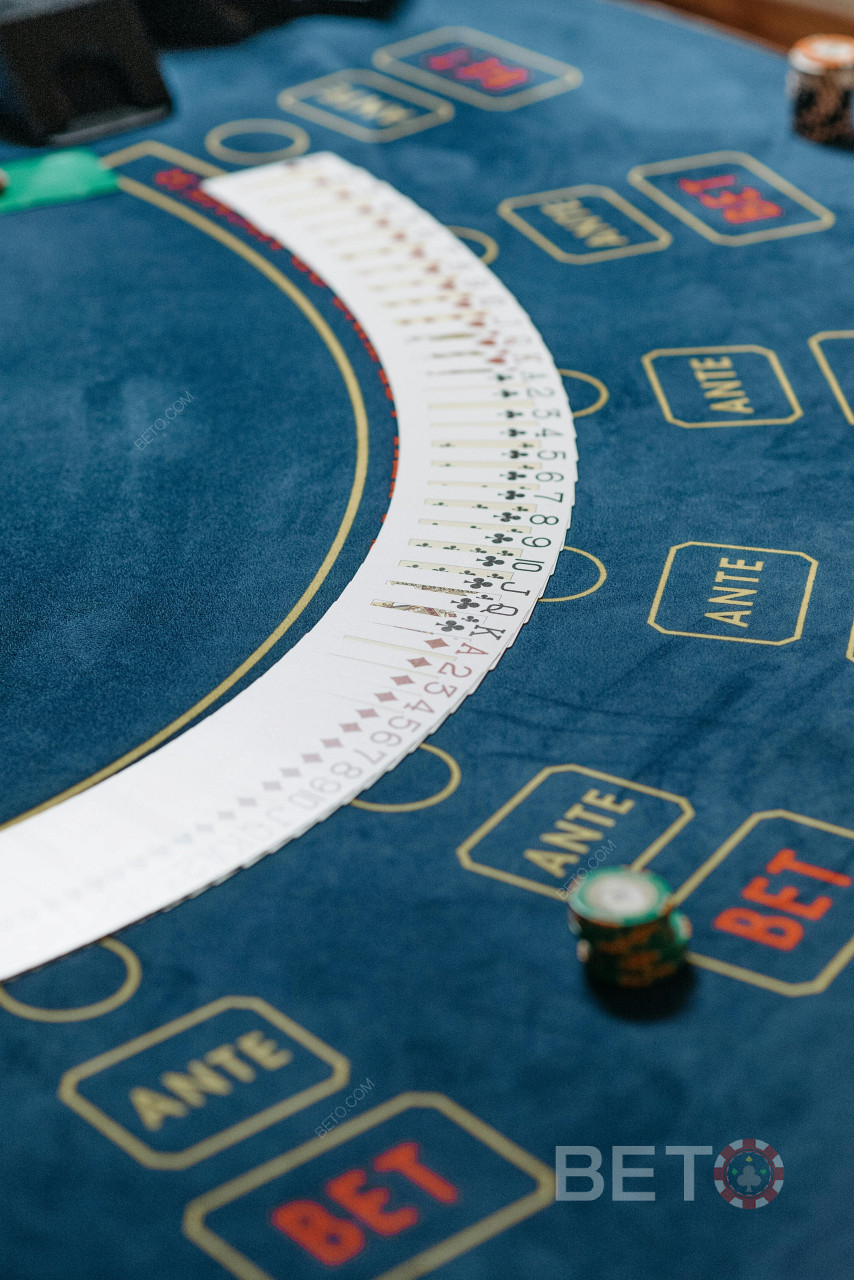 Los sitios ahora ofrecen un lobby de casino en vivo con juegos de bacará en línea en vivo.