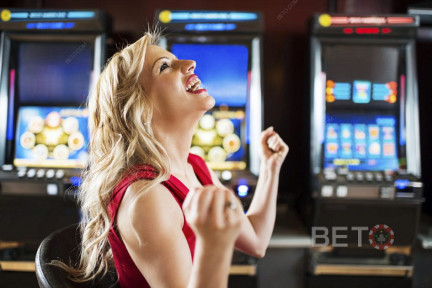 El dinero del bono y el juego del casino utilizan las reglas estándar del casino.